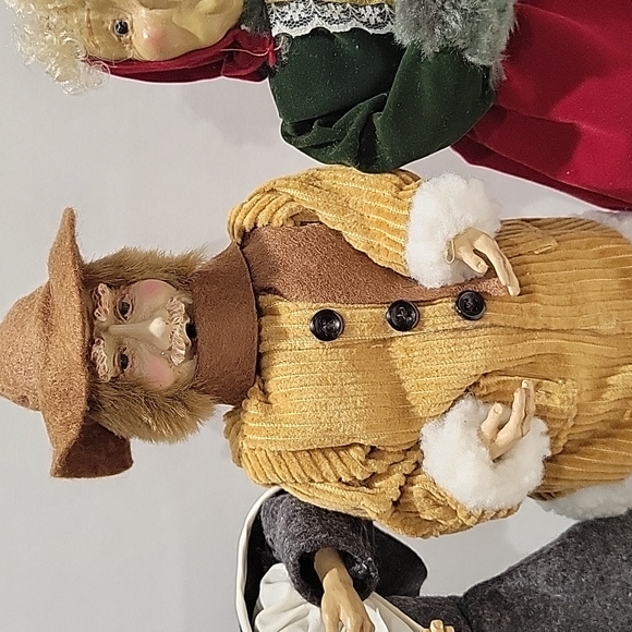 Christmas Holiday Carolers figurines , Lot of 5 , 12 1/2 " height. - Picture 11 of 14